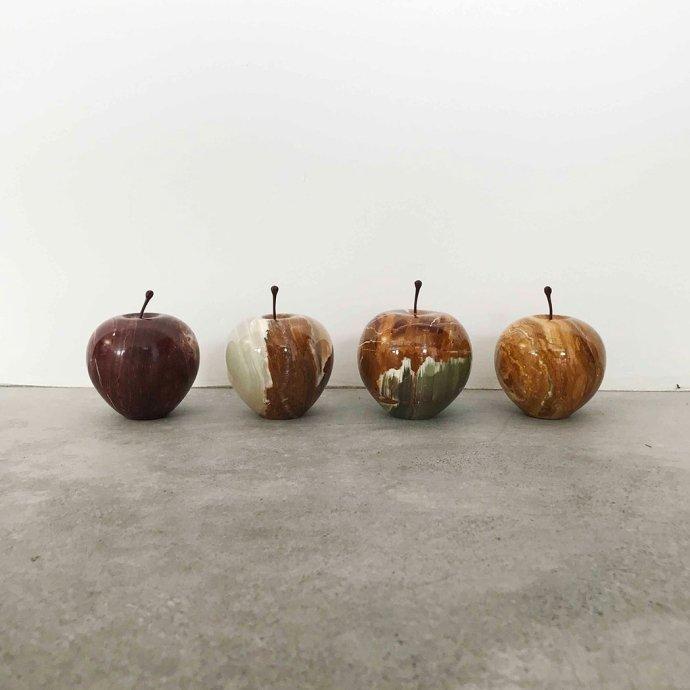 Marble Apple - Brown / Large マーブルアップル ブラウン／ラージ | 雑貨 置物 ペーパーウエイト オブジェ プチギフト プレゼント お祝い 贈り物 ポイント 消… | DETAIL | 02
