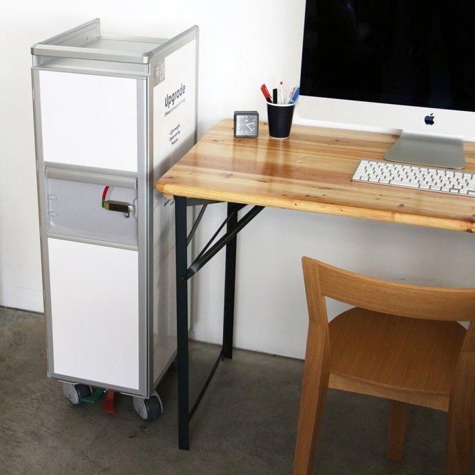 【送料無料】 Upgrade / Half Size Service Trolley ハーフサイズ サービストロリー 機内搭載トロリー ミールカート 機内食サービスカート |  | 04