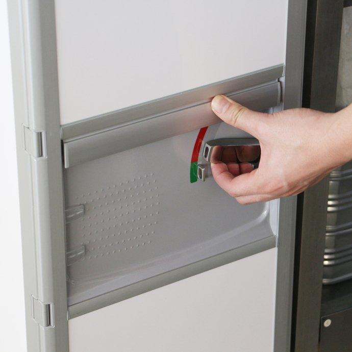 【送料無料】 Upgrade / Half Size Service Trolley ハーフサイズ サービストロリー 機内搭載トロリー ミールカート 機内食サービスカート |  | 07