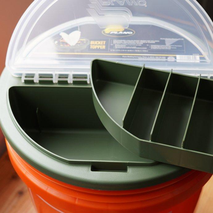 PLANO / Bucket Top Organizer プラノ 5ガロンバケット用リッドストレージ バケツ蓋 インテリア 掃除グッズ ゴミ箱蓋 雑貨 USA プチギフト プレゼント お祝い … | プラノ | 10