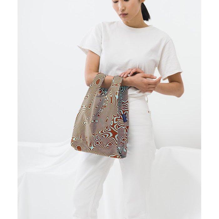 BAGGU（バグゥ） / BABY エコバッグ - 100%リサイクルナイロン -スワール ブルー × ブラウン | BAGGU | 03