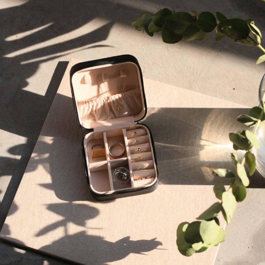 大人 カラー スクエア マルチグリッド ポータブル ジュエリー ケース (全6色)  送料無料 持ち運び アクセサリー ケース 小さな 宝石箱 トラベル ジュエリー ボ… |  | 09