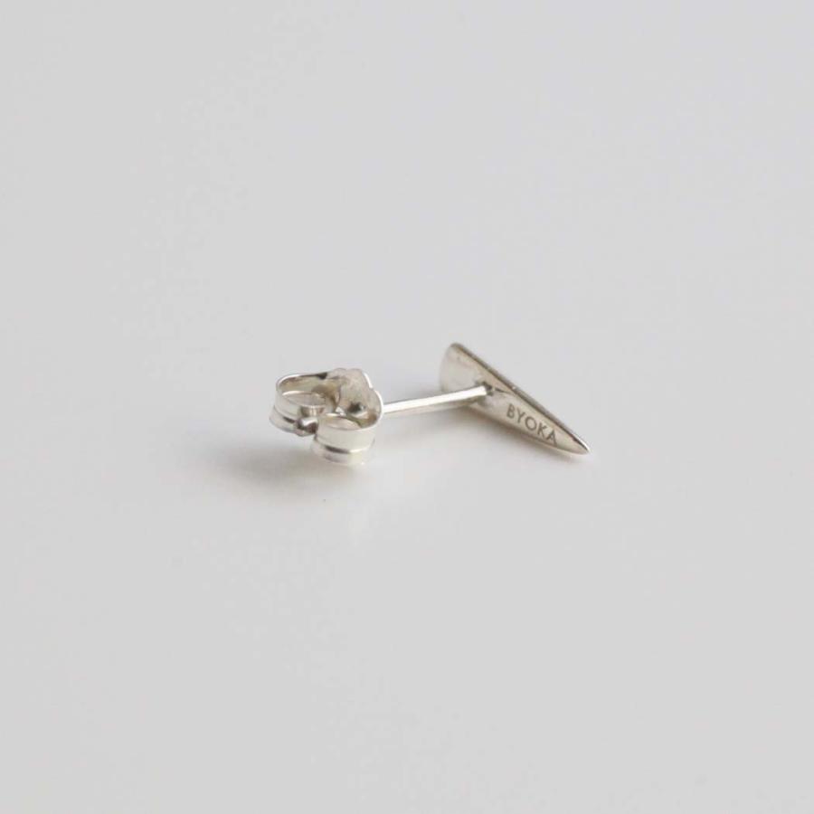 BYOKA（ビョーカ）/ E2303 TRIGONAL PIERCE M ピアス (片耳タイプ) - シルバー | BYOKA | 02