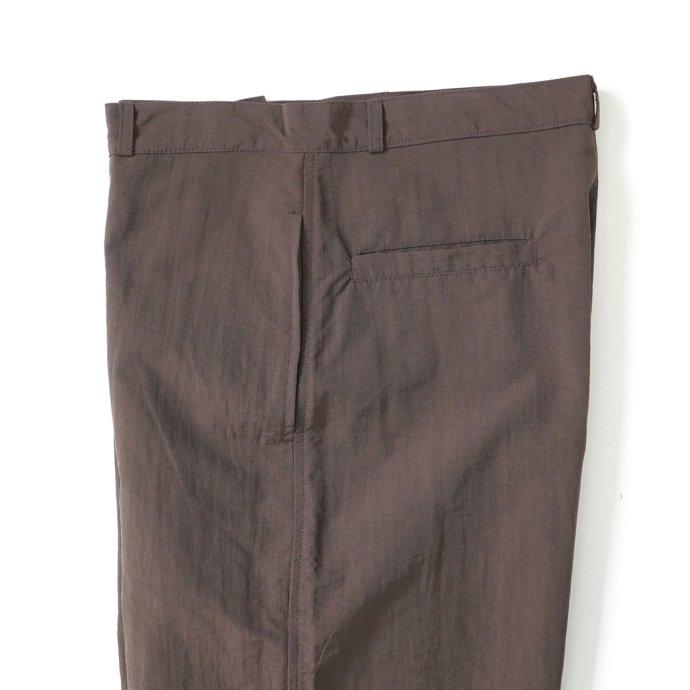 SMOKE T ONE / SHELLED NYLON TROUSERS - Brown ナイロントラウザーズ ブラウン |  | 03