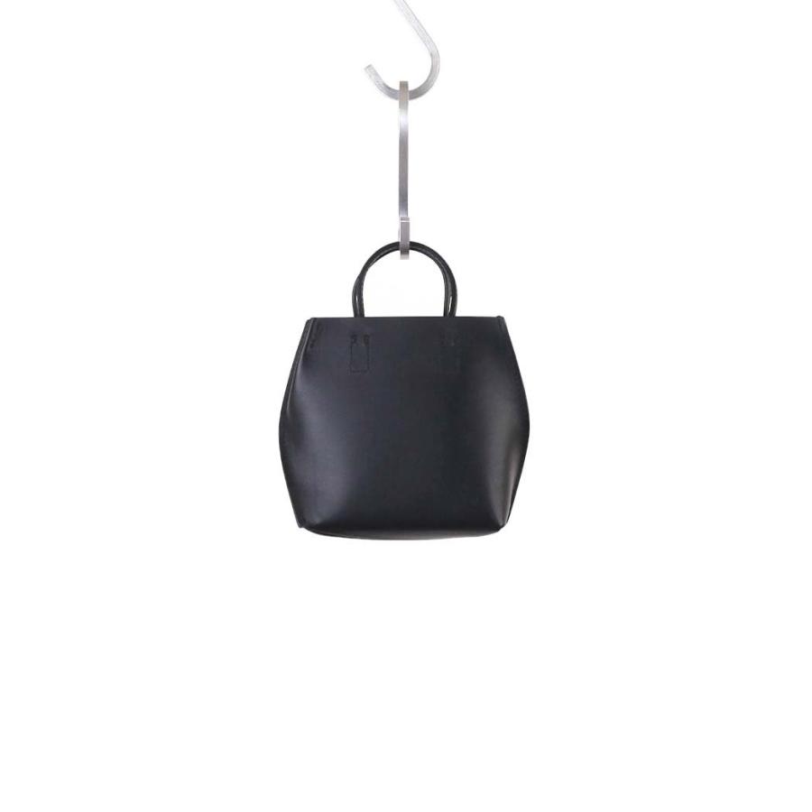 COURTNEY ORLA (コートニーオーラ) SLOPE TOTE super mini ブラック スムースレザー SLO22FCL011000BK スーパー ミニ トートバッグ 黒  シンプル 無地 鞄 ビジ… | COURTNEY ORLA | 01