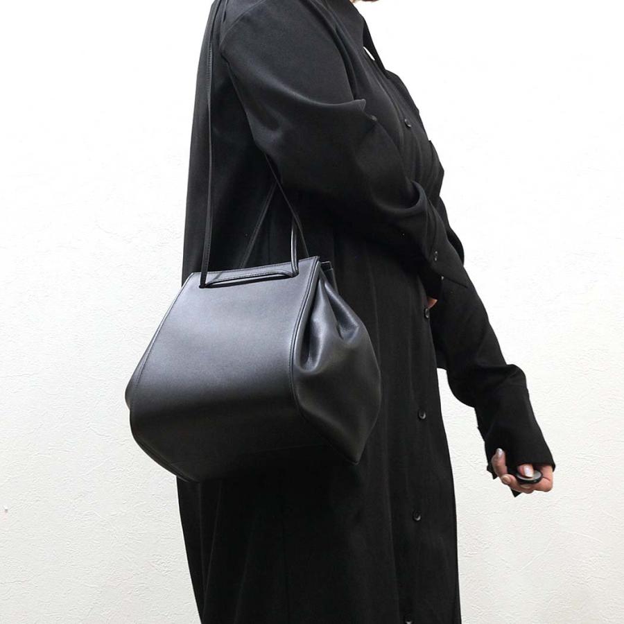 COURTNEY ORLA (コートニーオーラ) ORB m ブラック スムースレザー ORB23SCL013005BK ミニ 巾着 バッグ 黒 大きく開く 肩掛け シンプル 無地 鞄 ビジネス 通勤… | COURTNEY ORLA | 06