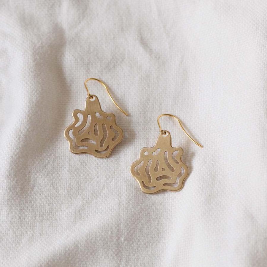 mnoi（ムノイ） / brass earrrings ピアス / イヤリング - rose 母の日 |  | 01