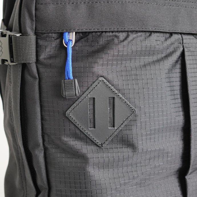 MADDEN / DAY LITE - Black メデン デイライト 23L ブラック MDNA-05 リュック バックパック 黒 メンズ ビジネス 大容量 送料無料 PCバッグ ポイント 消化 | MADDEN | 05