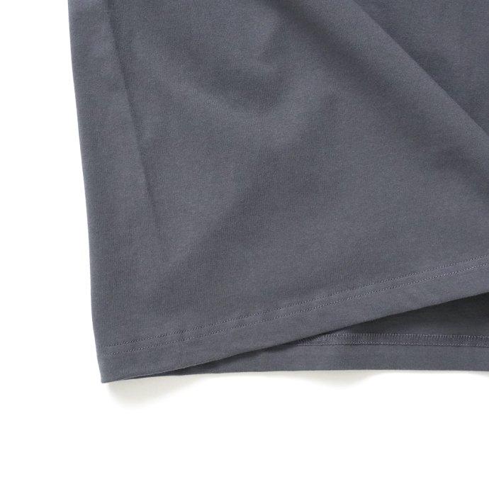 Hanes ヘインズ / BEEFY-T ビーフィー 長袖ポケットTシャツ ダークグレー #081 H5196 | Hanes | 06