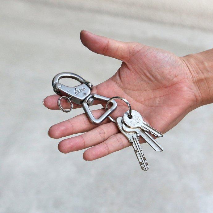 GLOMA NAUTICA / Snap Shackle 1301 グローマノーティカ スナップ シャックル キーホルダー キーリング 鍵 スマートキー カラビナ プチギフト お祝い 贈り物 … |  | 02