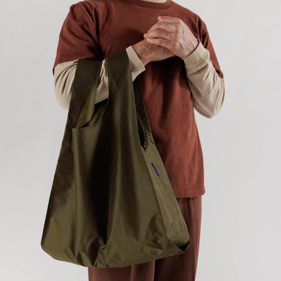 BAGGU バグー エコバッグ  タマリンドグリーン100%リサイクルナイロン STANDARD スタンダード サイズ 大きい 大容量 ショルダー 洗濯可能 折り畳み コンパクト… | BAGGU | 01