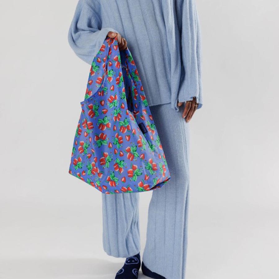 BAGGU バグー エコバッグ  ワイルドストロベリー100%リサイクルナイロン STANDARD スタンダード サイズ 大きい 大容量 ショルダー 洗濯可能 折り畳み コンパク… | BAGGU | 01