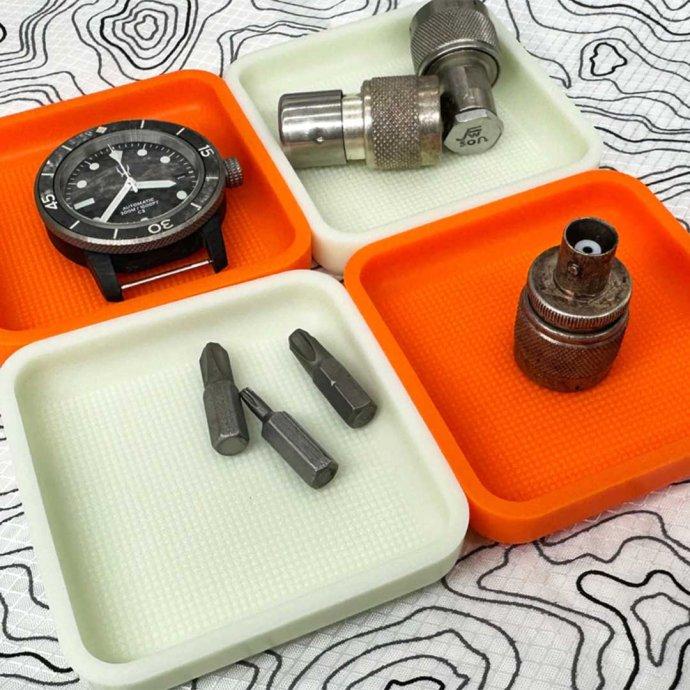 Mini Parts Tray Glow ミニパーツトレイ グロー 蓄光 光 発光 暗闇 光る キャンプ アウトドア アメリカ軍 ミリタリー 滑り止め ラバー トレー トレイ ポイント… | MINI | 06