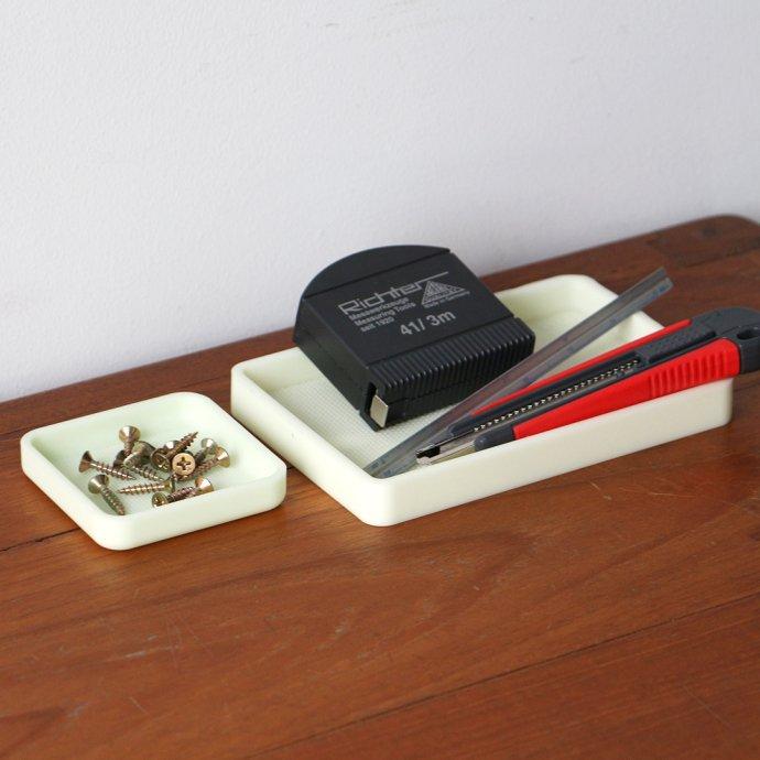 Mini Parts Tray Glow ミニパーツトレイ グロー 蓄光 光 発光 暗闇 光る キャンプ アウトドア アメリカ軍 ミリタリー 滑り止め ラバー トレー トレイ ポイント… | MINI | 08