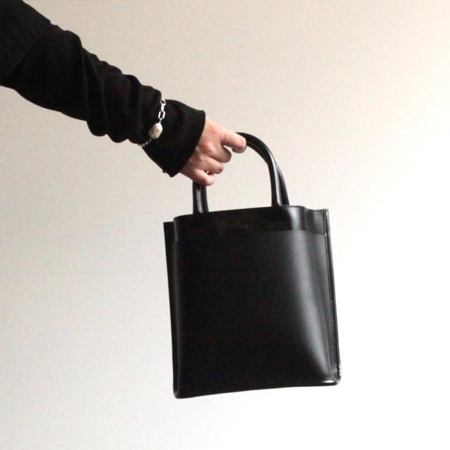 COURTNEY ORLA (コートニーオーラ) / CURVE POCKET TOTE s - ブラック/ブラック CRP23FPV017002BK/BK トートバッグ  黒 ブラック シンプル 無地 鞄 バッグ シ… | COURTNEY ORLA | 03
