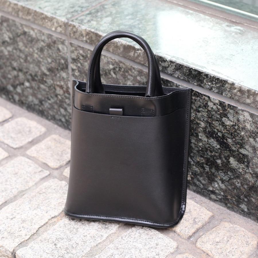 COURTNEY ORLA (コートニーオーラ) / CURVE POCKET TOTE s - ブラック/ブラック CRP23FPV017002BK/BK トートバッグ  黒 ブラック シンプル 無地 鞄 バッグ シ… | COURTNEY ORLA | 04