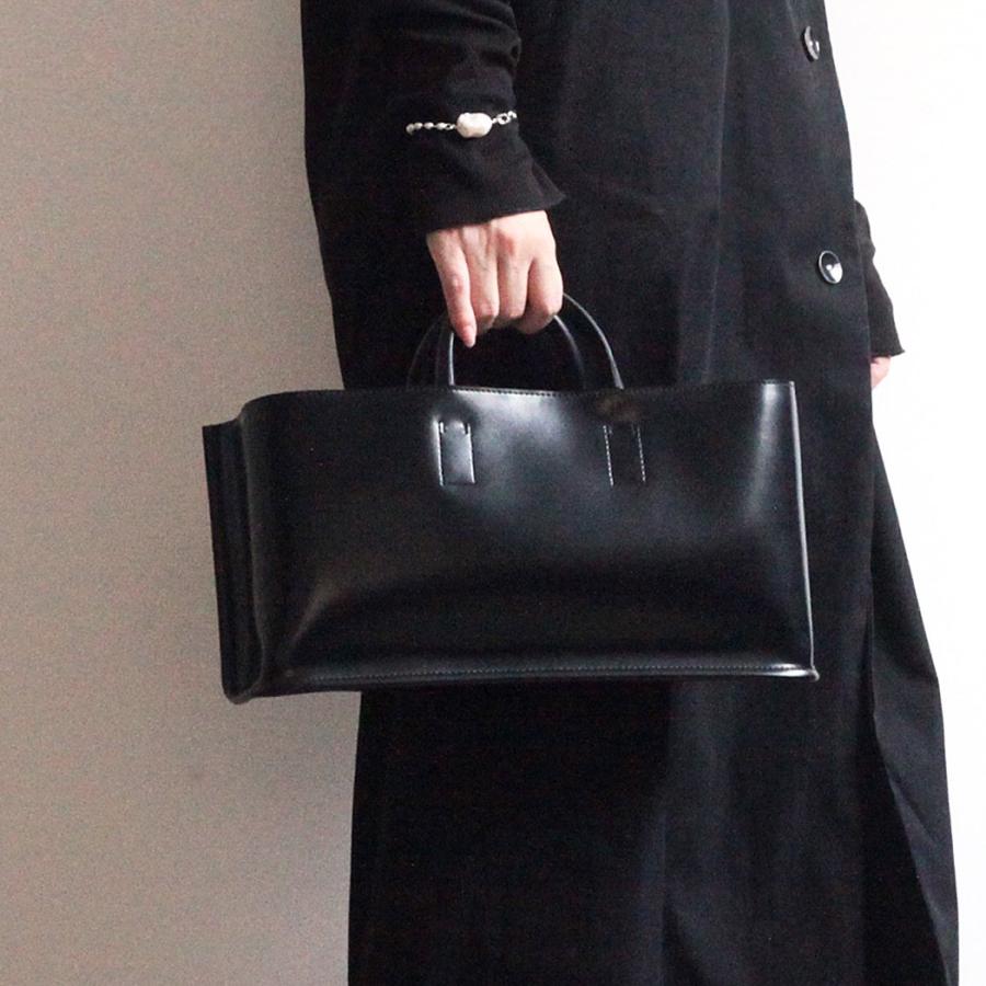 COURTNEY ORLA (コートニーオーラ) / CURVE WIDE TOTE s - ブラック/アイボリー CRV22FPV014002BK/IVR トートバッグ  黒 ブラック アイボリー バイカラー シン… | COURTNEY ORLA