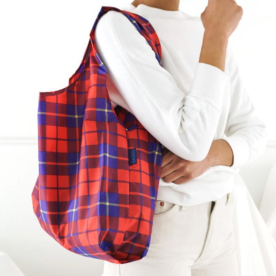 BAGGU バグー エコバッグ タータンレッド 日本限定モデル チェック 100%リサイクルナイロン STANDARD スタンダード サイズ 大きい 大容量 ショルダー 洗濯可能… | BAGGU | 04