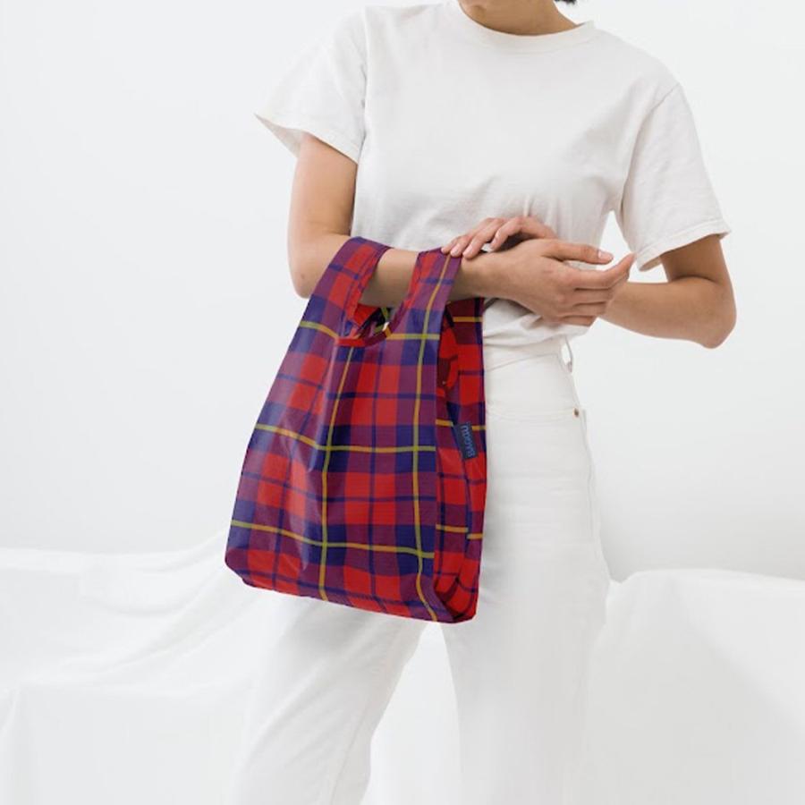 BAGGU バグー エコバッグ BABY タータンレッド 日本限定モデル 正規品 サブバッグ ジム用 お買い物 マザーズバッグ コンパクト 折りたたみ 洗濯可能 マチ広 無… | BAGGU | 02