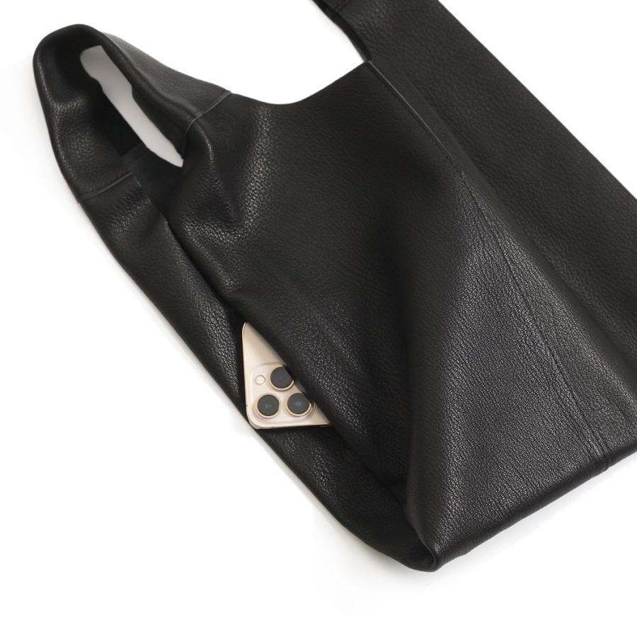 POMTATA ポンタタ P2508 MEL TOTE BAG ブラック 121-3729 トートバッグ レザー 本革 日本製 無地 黒 ショルダーバッグ ショッパーバッグ ショッパー型 A4サイ… | POMTATA | 04