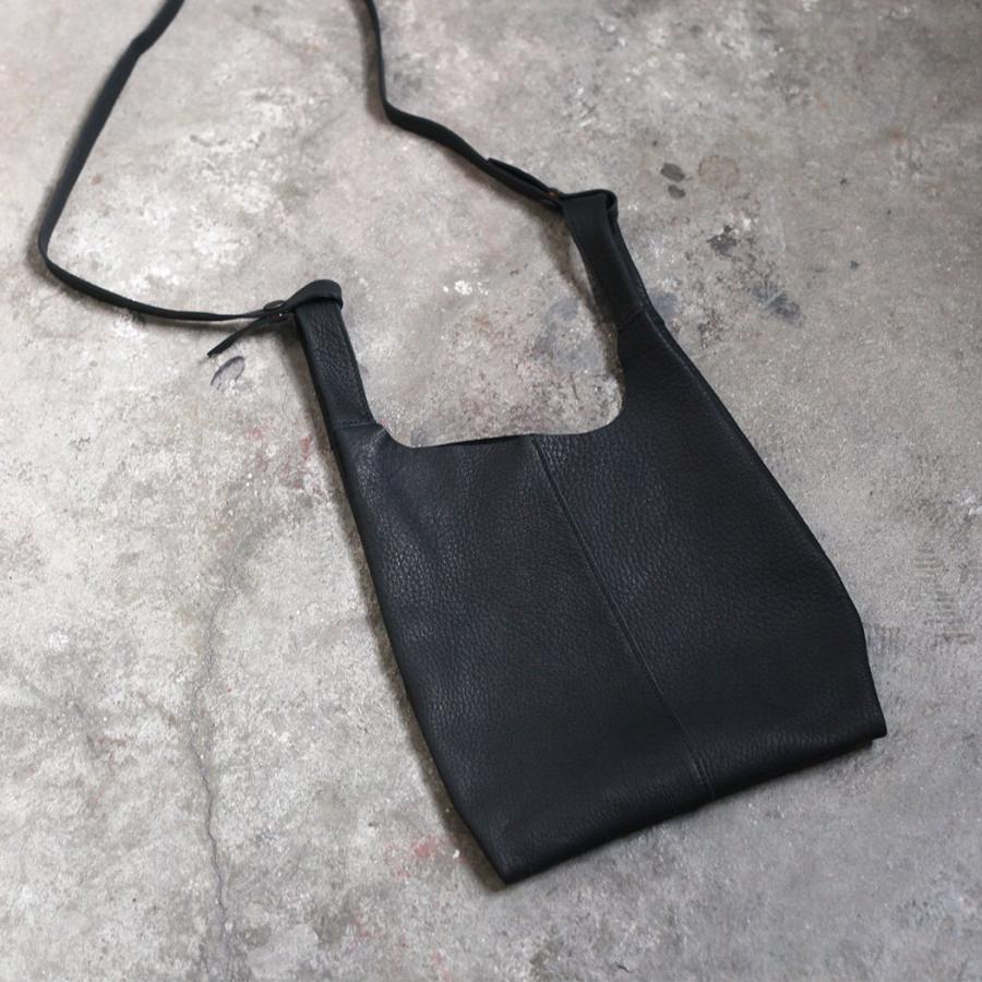 POMTATA ポンタタ P2509 MEL MINI SHOULDER ブラック 121-3735 トートバッグ レザー 本革 日本製 無地 黒 ショルダーバッグ ショッパーバッグ ショッパー型 ミ… | POMTATA | 02