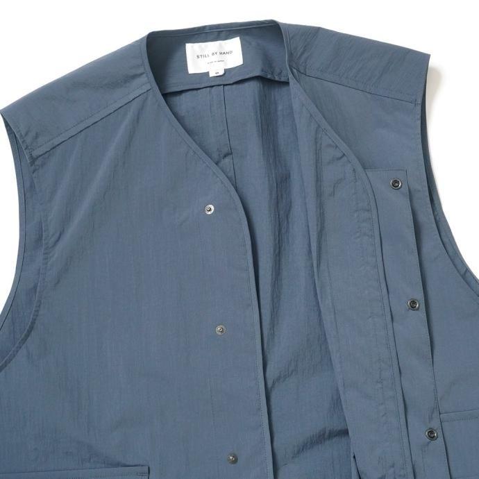 STILL BY HAND スティルバイハンド / VE02241 - BLUE GREY ナイロン ラージポケットベスト | STILL BY HAND | 03