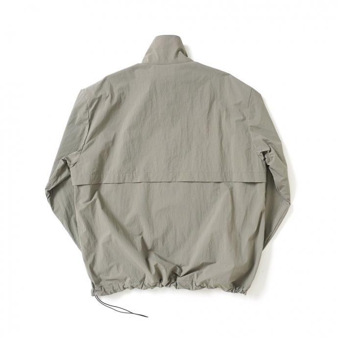 STILL BY HAND スティルバイハンド / BL07243 - KHAKI BEIGE ナイロン プルオーバージャケット | STILL BY HAND | 01