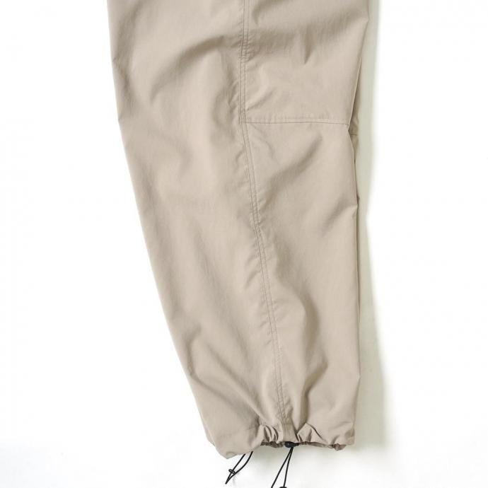 STILL BY HAND スティルバイハンド / PT03251 - BEIGE ポリエステル エアリーワイドパンツ ベージュ | STILL BY HAND | 04