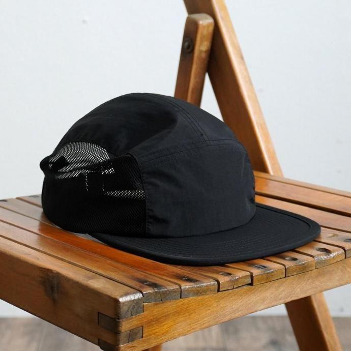 AS Colour / Active Finn Cap - Black サイドメッシュ ナイロン5パネルキャップ ブラック | AS Colour