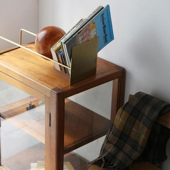 スロープブックエンド ゴールド HERE by DETAIL / Slope Bookend - Gold | DETAIL | 02