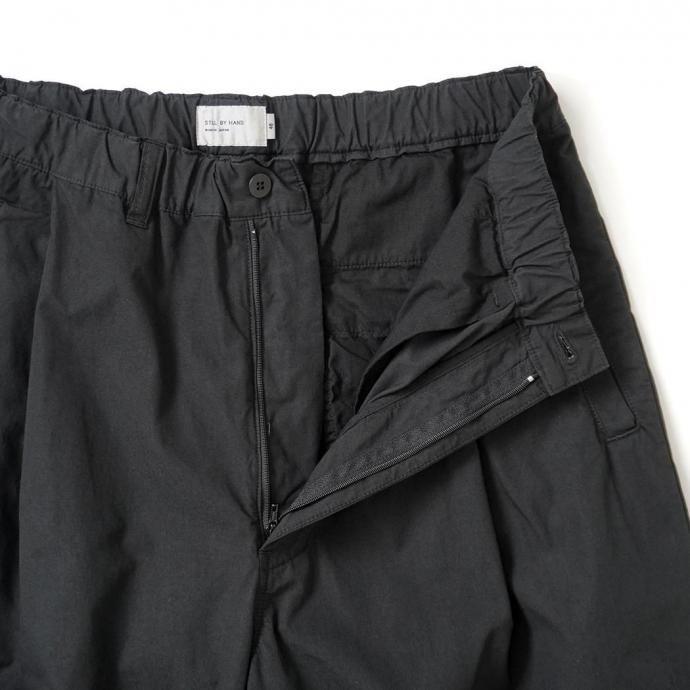 STILL BY HAND スティルバイハンド / PT02253 - INK BLACK ガーメントダイ ディープタックパンツ | STILL BY HAND | 04