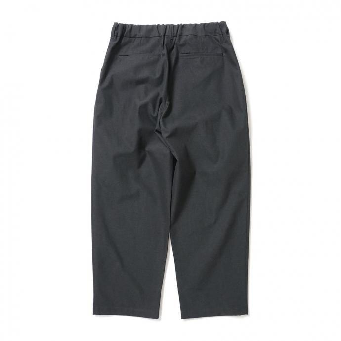 STILL BY HAND スティルバイハンド / PT06253 - CHARCOAL ディープ2タックパンツ チャコール | STILL BY HAND | 01
