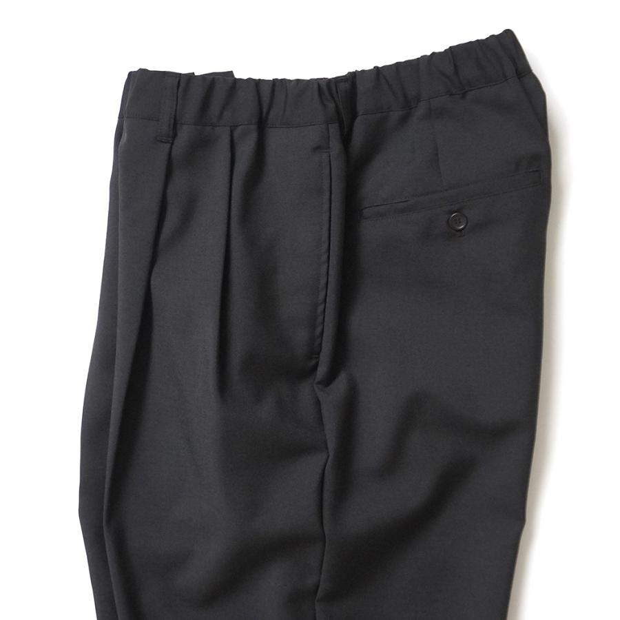 STILL BY HAND スティルバイハンド / PT01253 - INK BLACK リラックスド 2タックパンツ | STILL BY HAND | 03