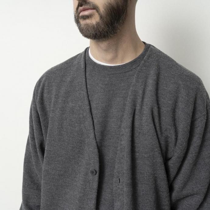 STILL BY HAND スティルバイハンド / KN03253 - SAND BEIGE シルク混 プルオーバーセーター | STILL BY HAND | 05