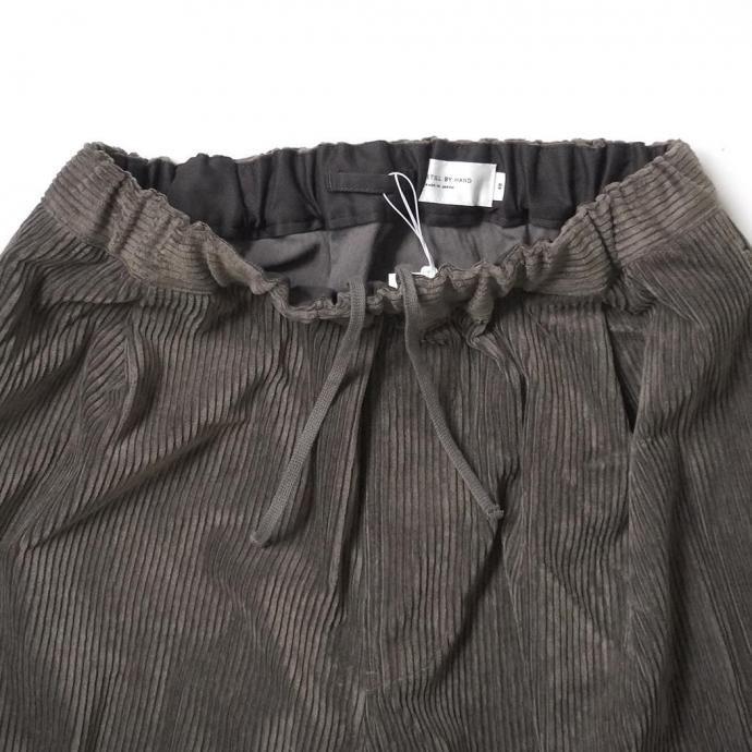 STILL BY HAND スティルバイハンド / PT03253 - KHAKI BROWN コーデュロイ イージーパンツ | STILL BY HAND | 04