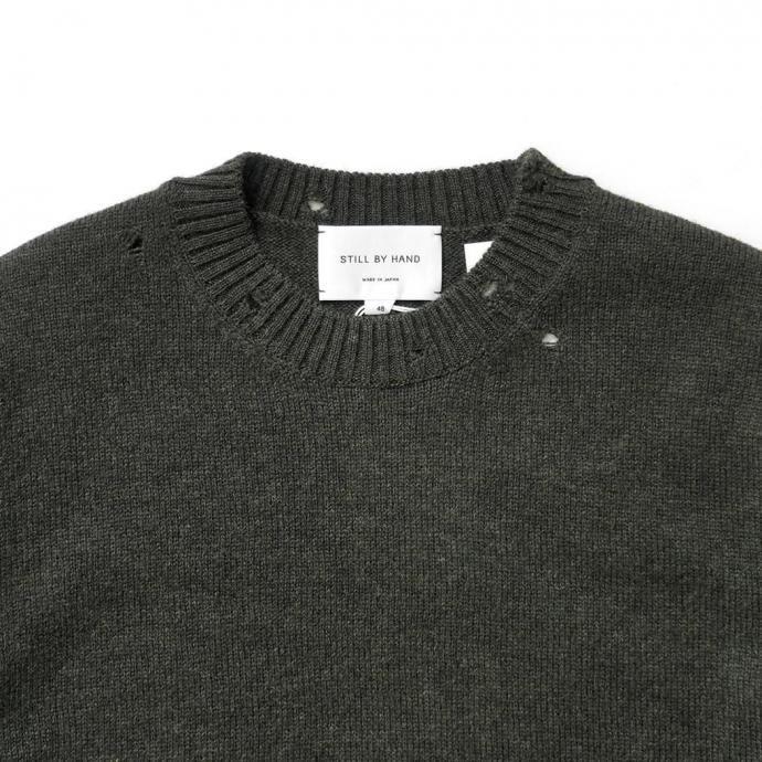 STILL BY HAND スティルバイハンド / KN01253 - KHAKI GREEN パンチドシェットランドセーター | STILL BY HAND | 02