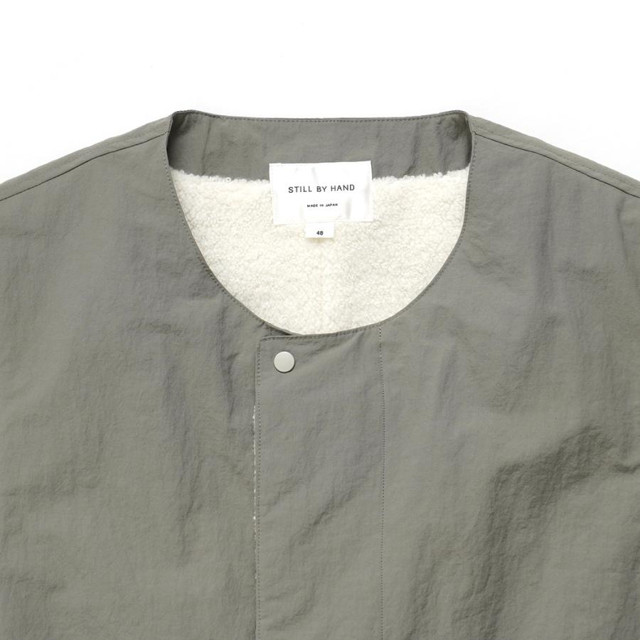 STILL BY HAND スティルバイハンド / VE01254 - SAGE ナイロン／ボア アウターベスト | STILL BY HAND | 02