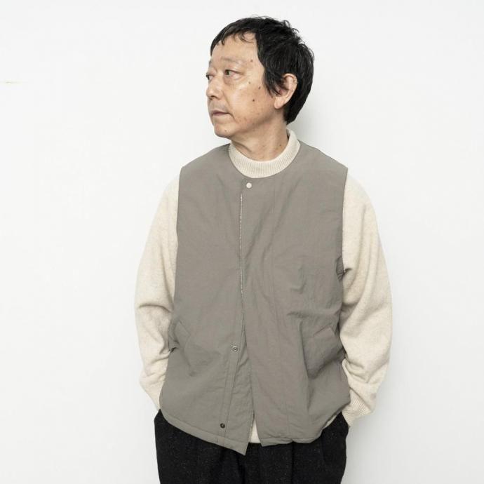 STILL BY HAND スティルバイハンド / VE01254 - SAGE ナイロン／ボア アウターベスト | STILL BY HAND | 05