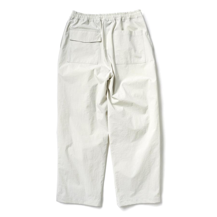 STILL BY HAND スティルバイハンド / PT06254 - IVORY タスランナイロン ニータックパンツ | STILL BY HAND | 01