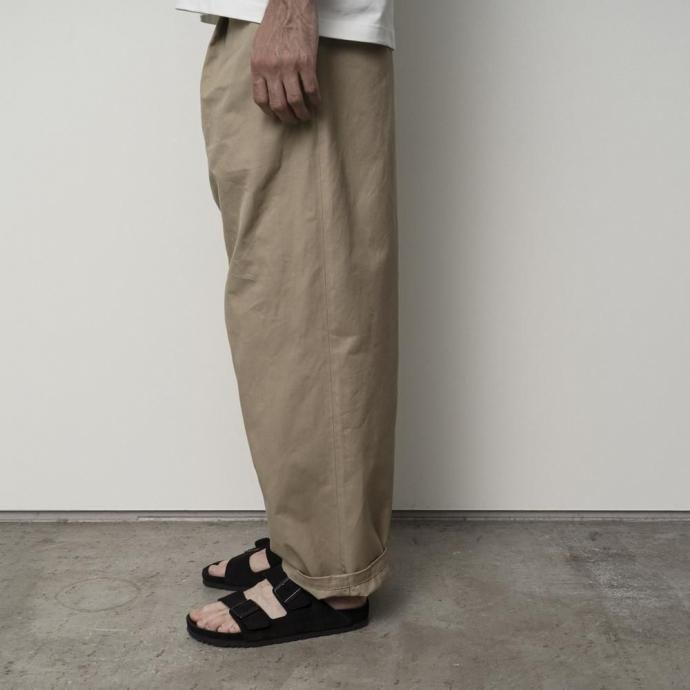 STILL BY HAND スティルバイハンド / PT02261 - BLACK NAVY ワンタック セルビッジチノ Selvedge 1 pleat pants | STILL BY HAND | 07