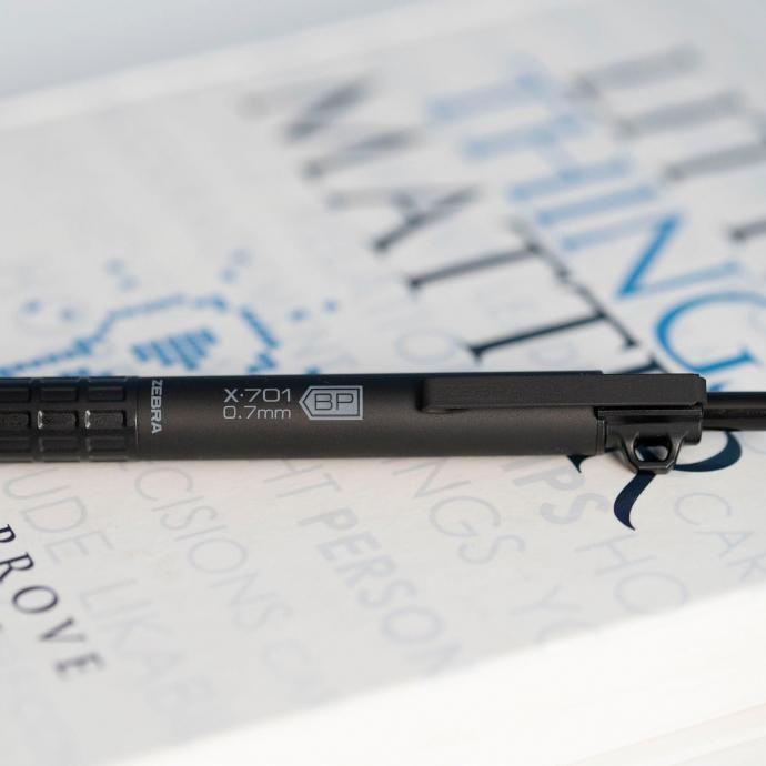 ZEBRA / X-701 ゼブラ 加圧式油性ボールペン 0.7mm 日本未発売・逆輸入モデル ブラック | ZEBRA | 04