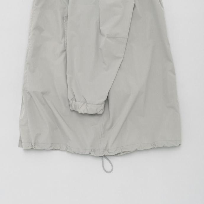 STILL BY HAND スティルバイハンド / CO03261 - ICE GREY フーデッド ナイロンコート Hooded nylon coat | STILL BY HAND | 03