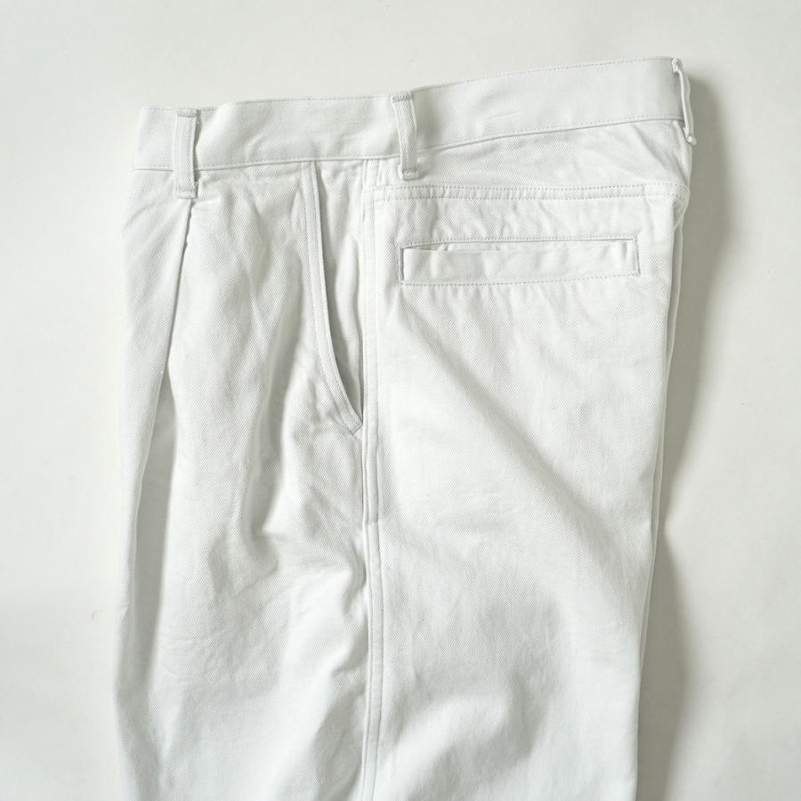 STILL BY HAND スティルバイハンド / DN03261 - ASH WHITE 11.5オンス ディープタック デニムパンツ 11.5oz deep tuck denim pants | STILL BY HAND | 03