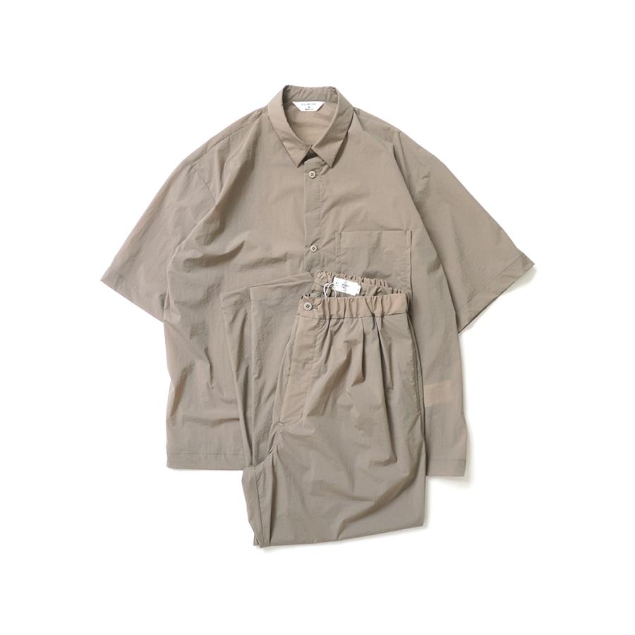 STILL BY HAND スティルバイハンド / SH02262 - GREIGE ナイロン／ポリウレタン 半袖シャツ | STILL BY HAND | 06