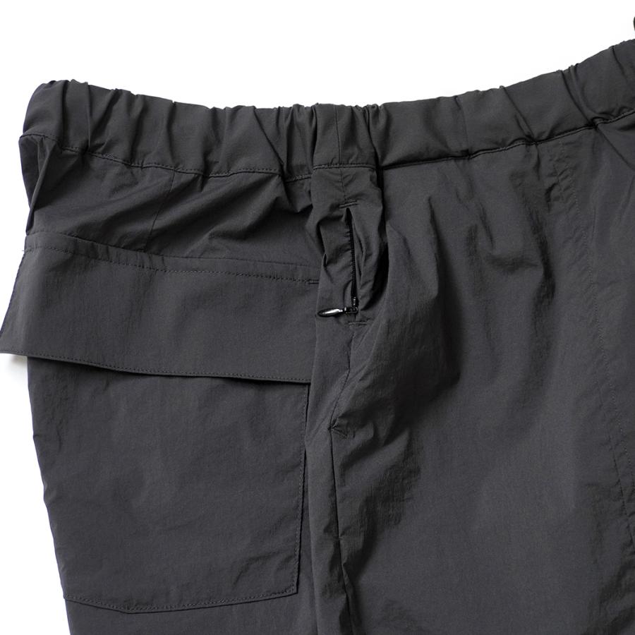 STILL BY HAND スティルバイハンド / PT11262 - CHARCOAL ナイロン／ポリウレタン イージーショーツ | STILL BY HAND | 04