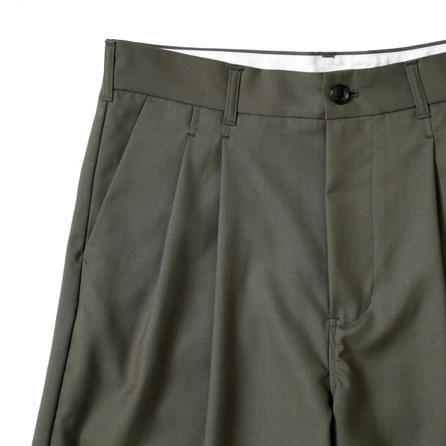 STILL BY HAND スティルバイハンド / PT10262 - OLIVE サマーウール 2タックショーツ | STILL BY HAND | 02