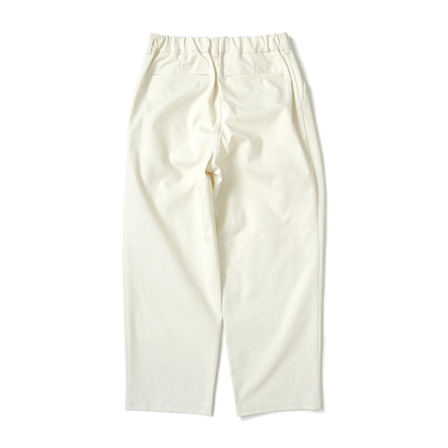 STILL BY HAND スティルバイハンド / PT05263 - IVORY コットンツイル ディープタックパンツ Deep tuck pressed pants | STILL BY HAND | 01