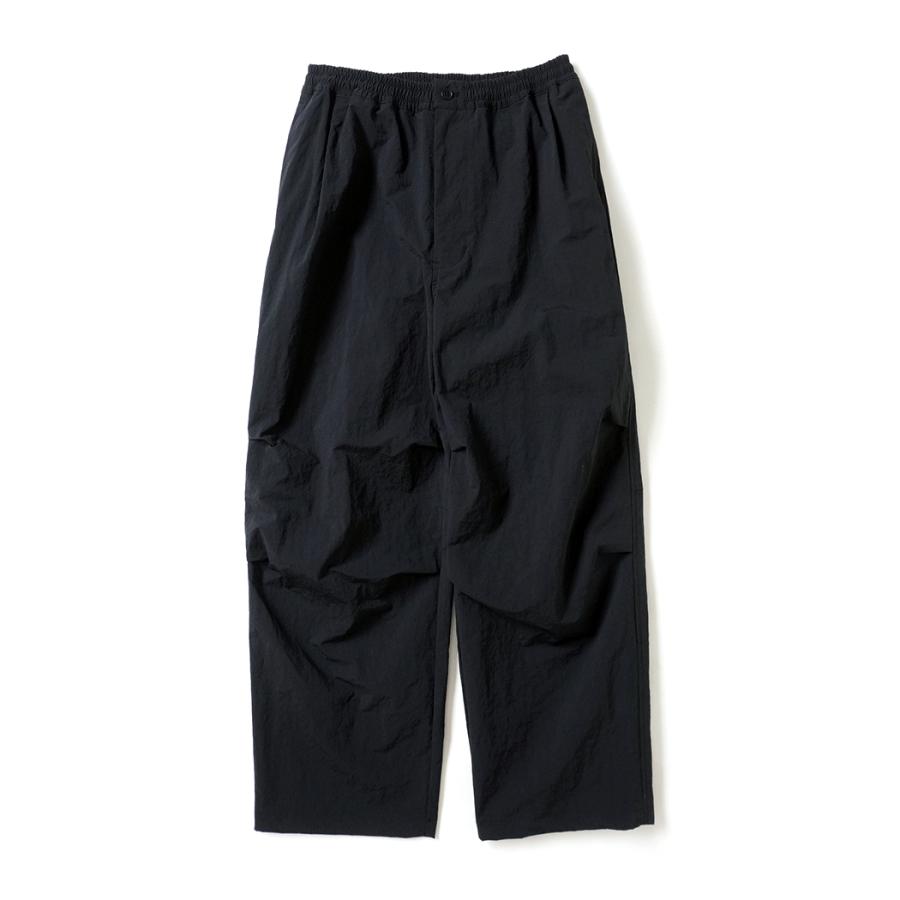 STILL BY HAND スティルバイハンド / PT02263 - BLACK ナイロン ニータックパンツ Crispy knee tuck wide pants | STILL BY HAND