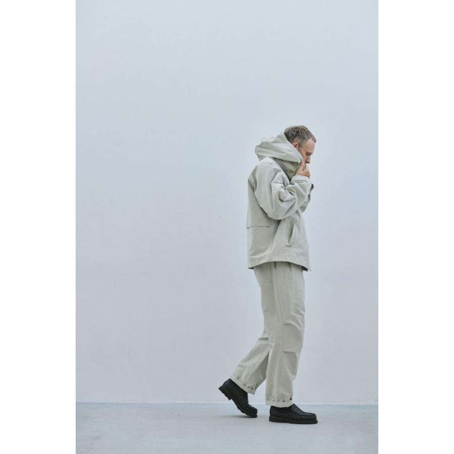 STILL BY HAND スティルバイハンド / PT02263 - BLACK ナイロン ニータックパンツ Crispy knee tuck wide pants | STILL BY HAND | 09