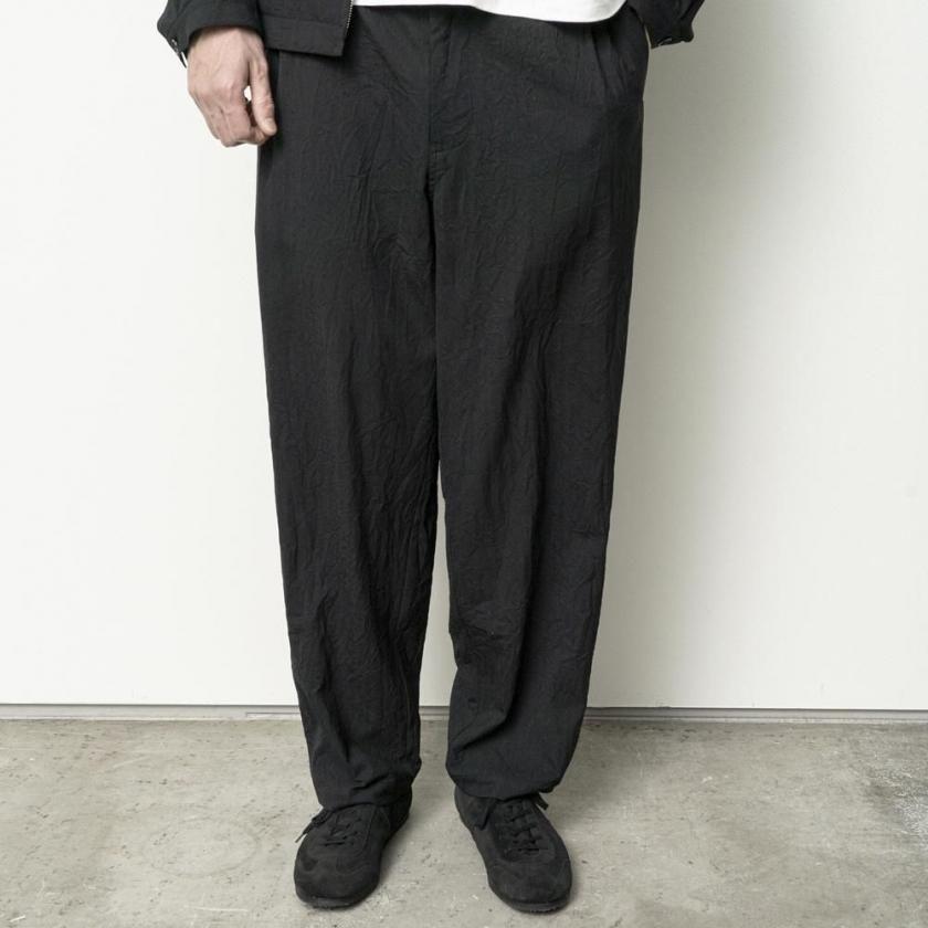 STILL BY HAND スティルバイハンド / PT09263 - CHARCOAL ワンタックパンツ Creasy pleated pants | STILL BY HAND | 05